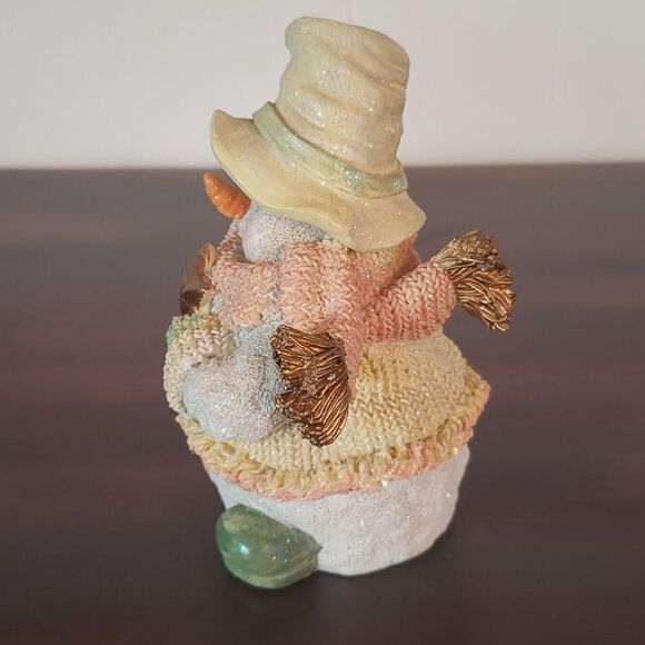 Adorable Vintage K's Collection Pastel Snowman Resin Figurine - Picture 2 of 9